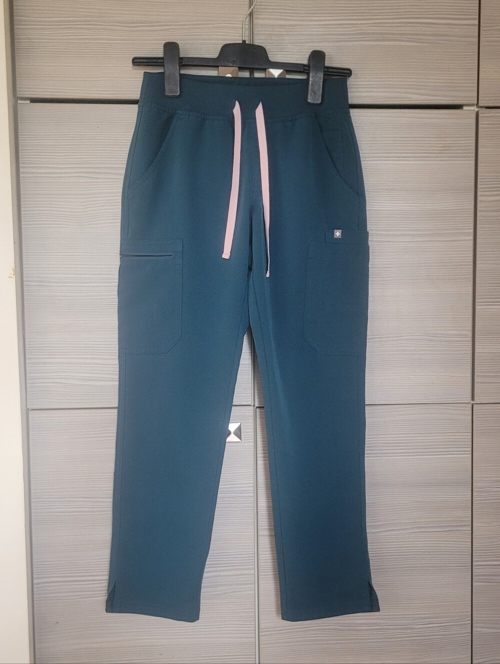 Figs Yola 2.0 Scrub Pants,Caribbean Blue,Yoga Waistband,XS petite - Picture 3 of 16
